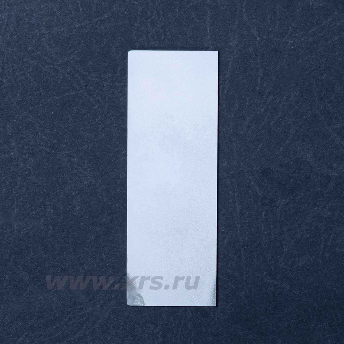 Пенетрант на образце типа 1 по ГОСТ Р ИСО 3452-3 в дневном свете после нанесения проявителя